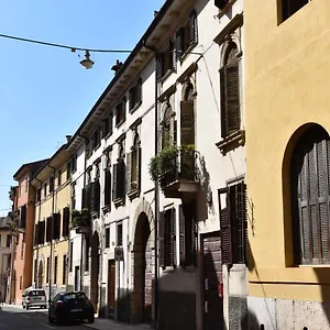 Bed & Breakfast In Center Verona